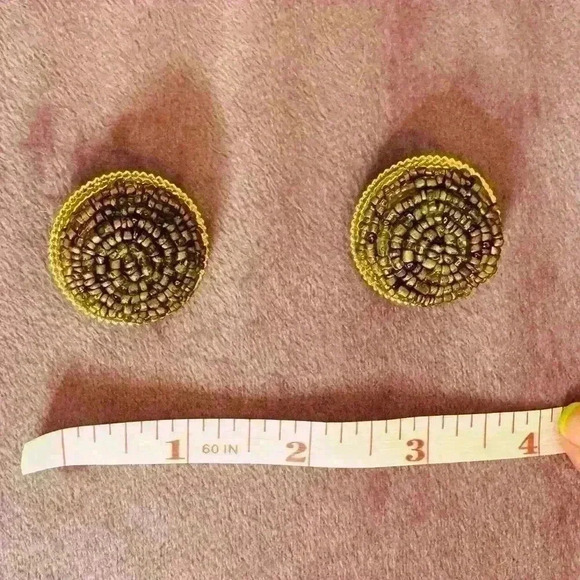 Vintage beaded snap back earrings - Picture 5 of 5